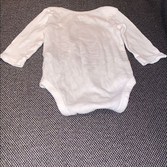 Carters    - Picture 2 of 4